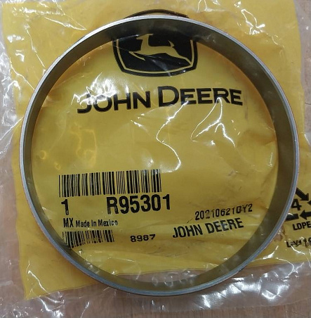 R95301 Втулка